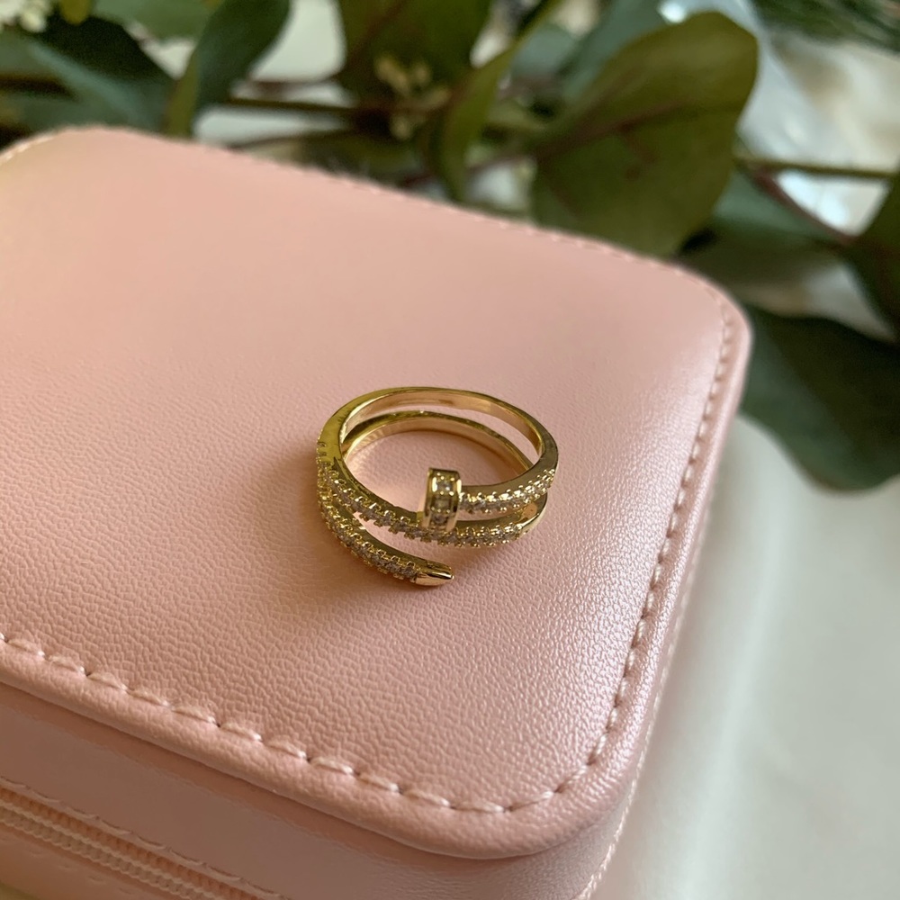 [🍍2 for $22] Statement Gold Pave Screwdriver Ring